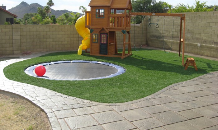 Synthetic Grass for Landscape Lawns Ohio